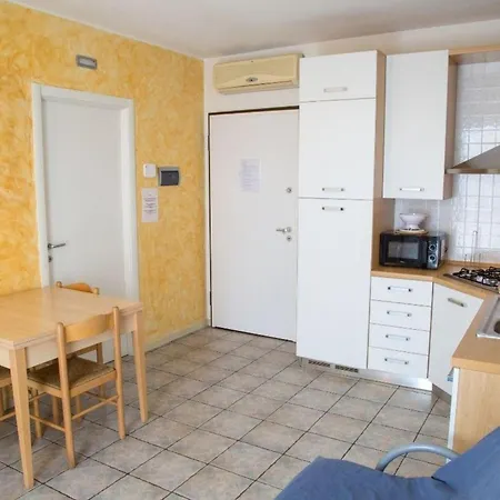 Space And Comfort For Everyone In Our Cozy Flat شقة
